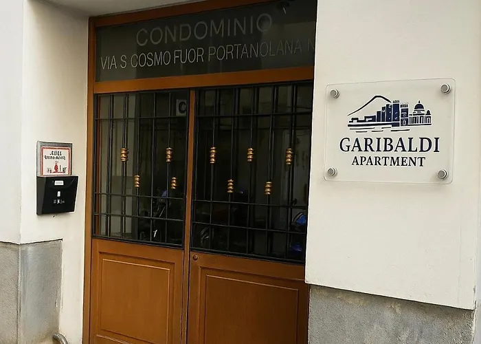 Garibaldi * Nápoles