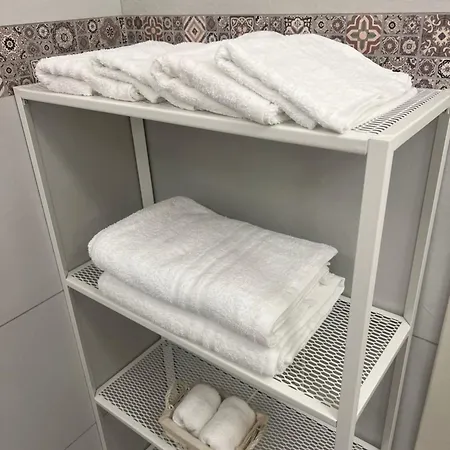 Garibaldi Apartment Naples